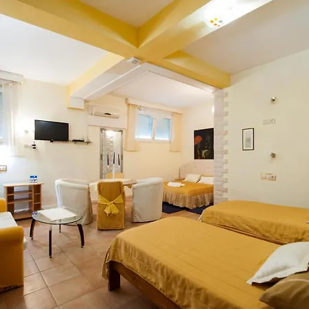 Guest house Ninna